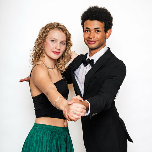 Flora Androschin und Raphael Süsser